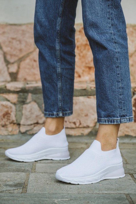 Υφασμάτινα slip-on sneakers με αερόσολα 416.LY519-F