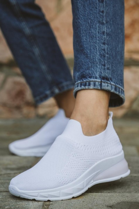 Υφασμάτινα slip-on sneakers με αερόσολα 416.LY519-F