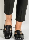 Flat loafers με μεταλλικό στοιχείο 396.N5568-L