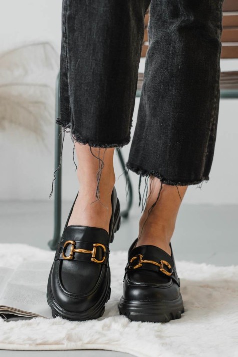 Chunky loafers με χρυσή αλυσίδα 330.D2710-L