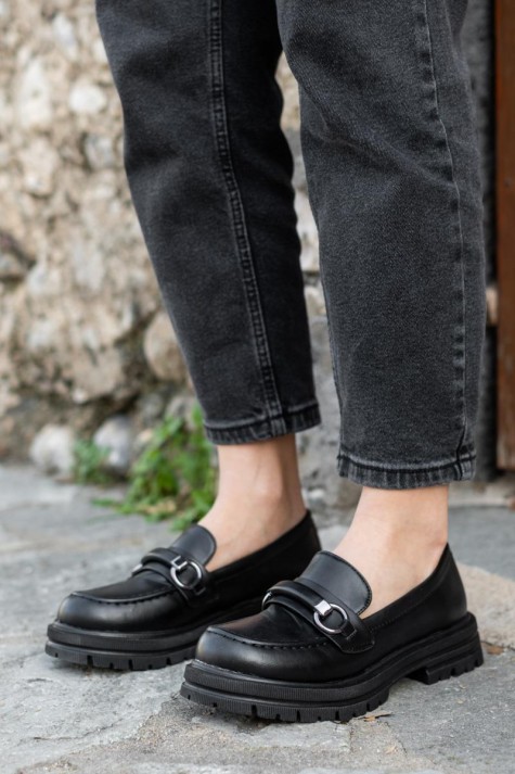 Chunky loafers με διακοσμητική αλυσίδα 330.OM2210-L