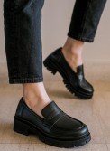 Chunky matte loafers σε ανδρόγυνο στύλ 330.JRX175-L