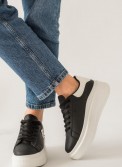 Δίσολα sneakers με διακοσμητικό αρκουδάκι 330.C3-L