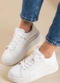 Δίσολα sneakers με διακοσμητικό αρκουδάκι 431.LY653-L