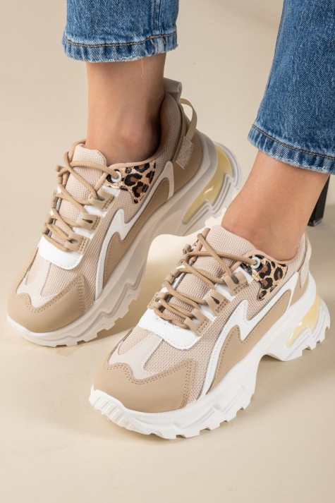 Chunky sneakers σε συνδυασμό χρωμάτων και υλικών 431.LY632-L