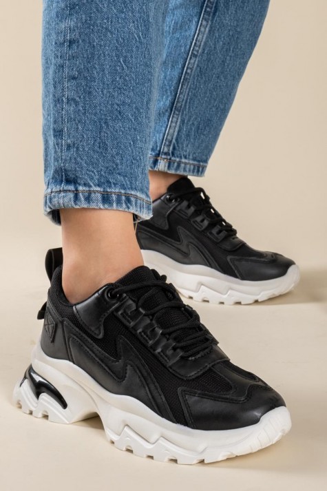 Chunky sneakers σε συνδυασμό χρωμάτων και υλικών 431.LY632-L