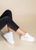 Sneakers με πλατφόρμα και σχέδιο καρδιές 431.LY760-L