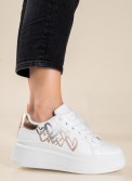 Sneakers με πλατφόρμα και σχέδιο καρδιές 431.LY760-L