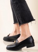 Ματ Loafers με διακοσμητική αλυσίδα 330.5310-L