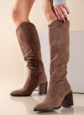 Western suede μπότες με εξωτερικές ραφές 431.7612-T03-C