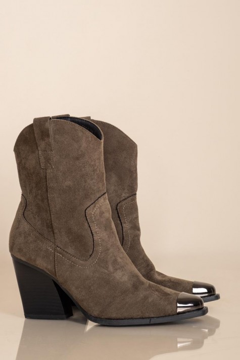 Suede western μποτάκι με μεταλλική μύτη 376.3051-C