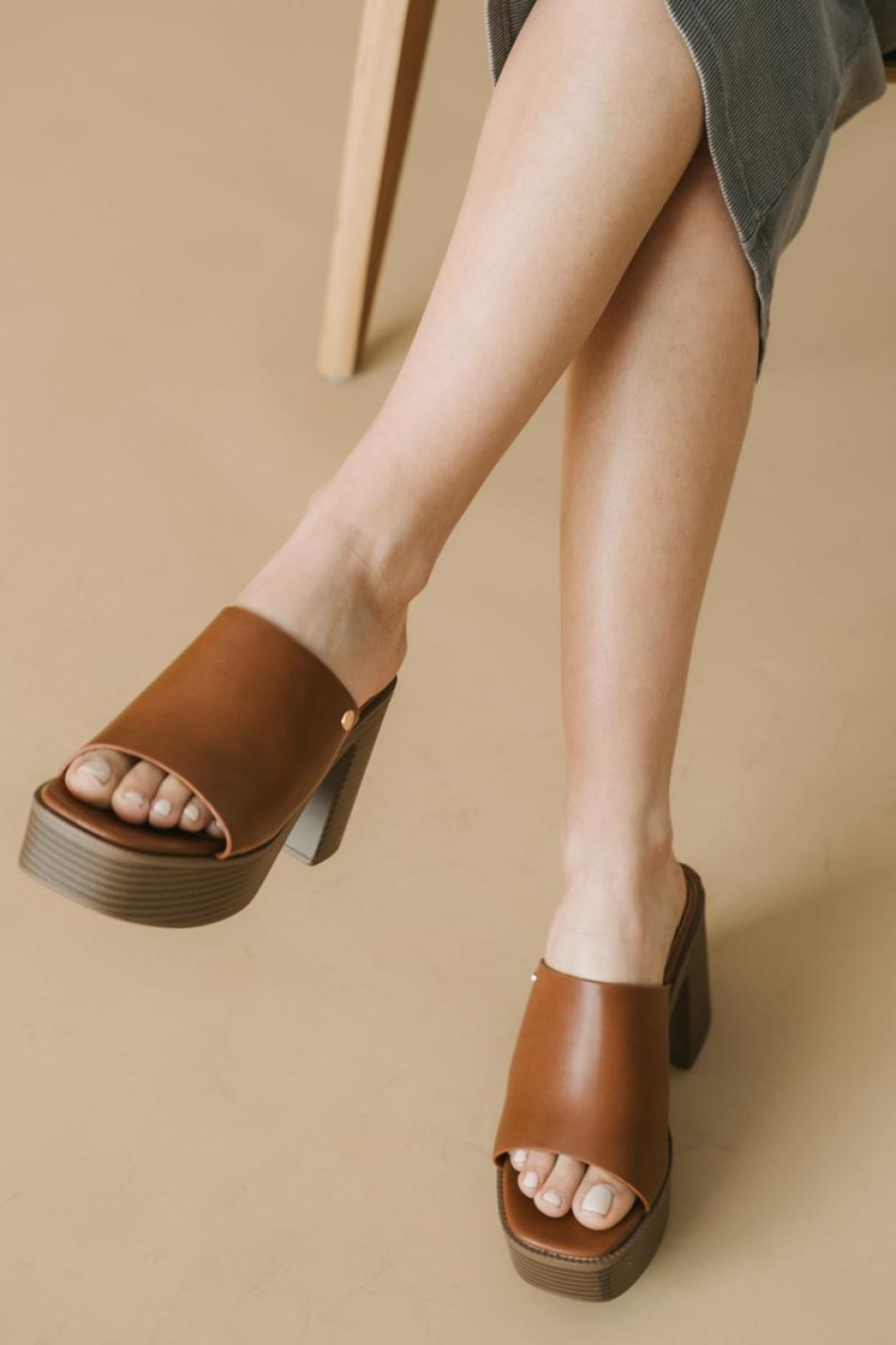 Blondie Mules με φαρδιά φάσα 202.SD94108-L ΤΑΜΠΑ