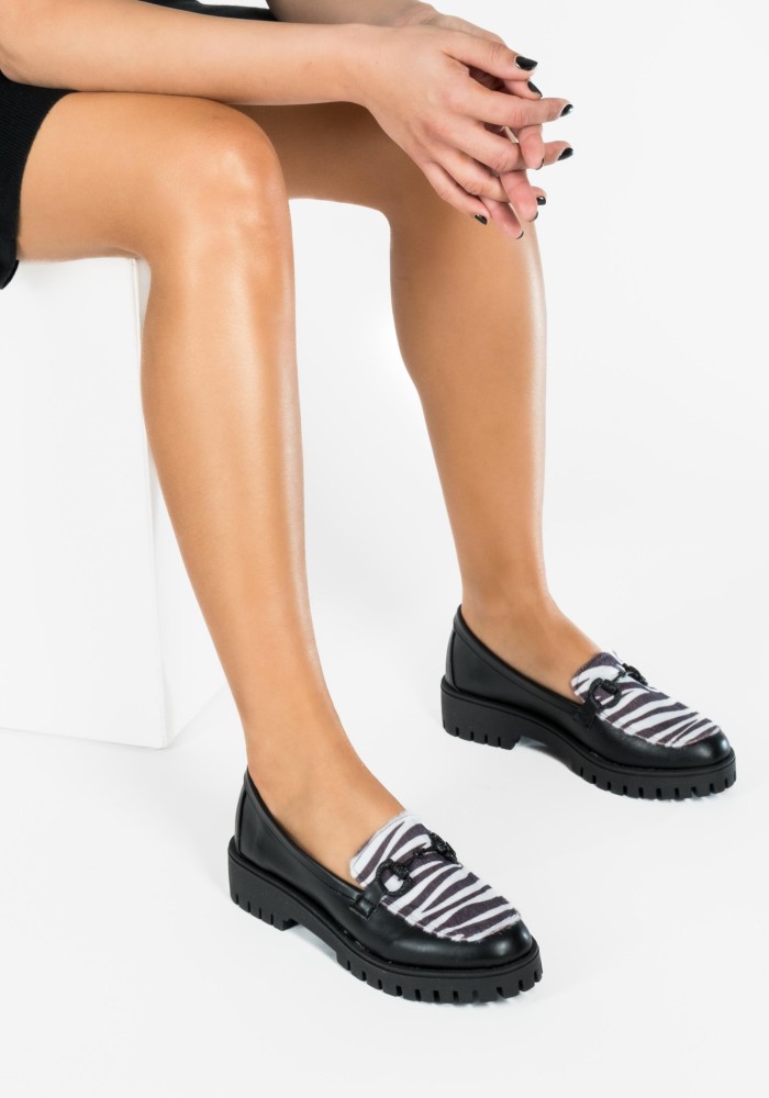 Chunky loafer με pony skin στο πάνω μέρος 185.817-L ΜΑΥΡΟ/ZEBRA