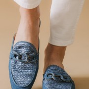 Flat mules με ψάθα και διακοσμητική αλυσίδα 330.F352-L JEAN