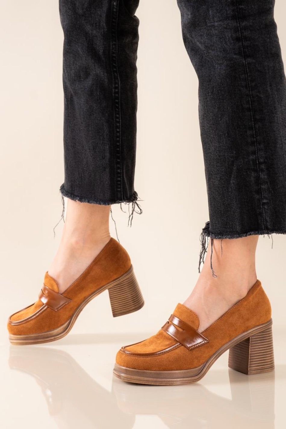 Block-heeled suede loafers 431.2M7-D8269-01-C ΤΑΜΠΑ