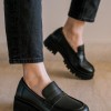 Chunky matte loafers σε ανδρόγυνο στύλ 330.JRX175-L ΜΑΥΡΟ