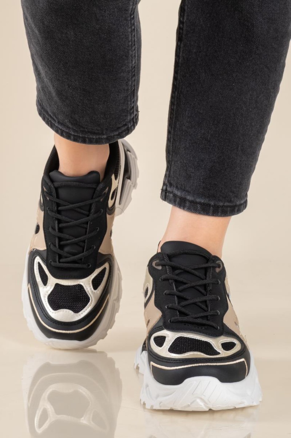 Chunky sneakers σε συνδυασμό υλικών 431.LY697-L ΜΑΥΡΟ