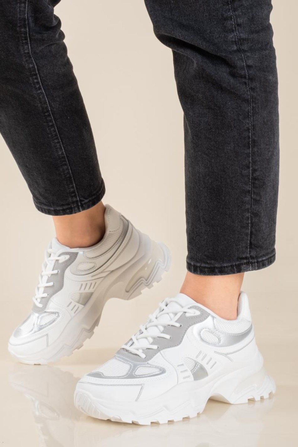 Chunky sneakers σε συνδυασμό υλικών 431.LY697-L ΑΣΠΡΟ