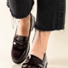 Basic loafers με λουστρίνι 330.5306-LU ΜΠΟΡΝΤΩ