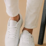 Casual μονόχρωμα sneakers 330.602-2-L ΑΣΠΡΟ