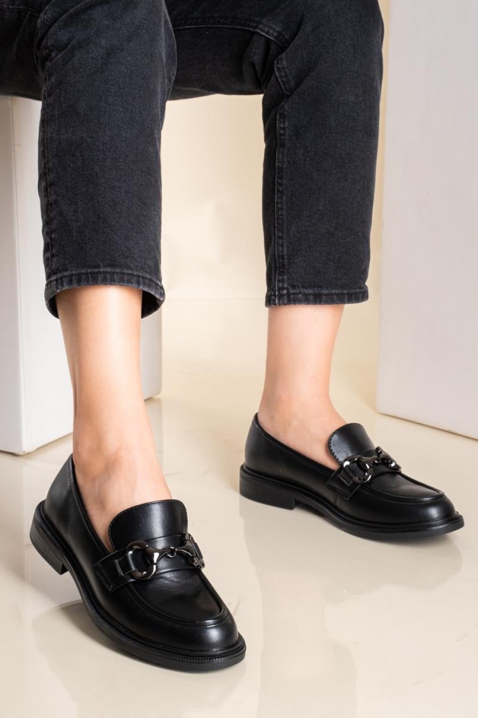 PAREX Loafers με διακοσμητική αγκράφα 022.105-30-006-L ΜΑΥΡΟ