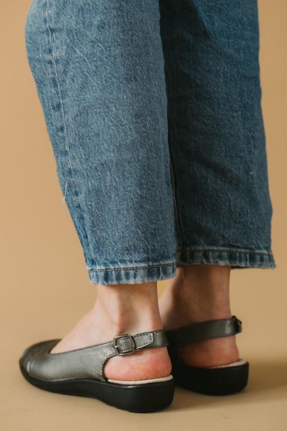 Comfort peep-toe πέδιλα 221.RENATA-180-L PEWTER