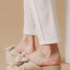 Suede flatforms με χιαστί φάσα με φιόγκο 330.BZSJ6693-F NUDE