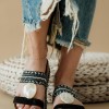 Boho style fussbett flatforms με διακοσμητικό 431.D0060-C ΜΑΥΡΟ