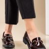 Λουστρίνι Loafers με διακοσμητικό ζωνάκι 330.5309-LU ΜΠΟΡΝΤΩ