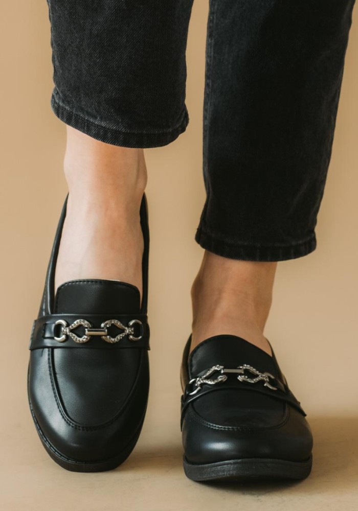 Flat loafers με μεταλλική αγκράφα 330.XY710-L ΜΑΥΡΟ