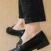 Flat loafers με μεταλλική αγκράφα 330.XY710-L ΜΑΥΡΟ