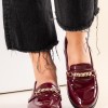 Λουστρίνι loafers με διακοσμητική αλυσίδα 431.XY702-LU ΜΠΟΡΝΤΩ