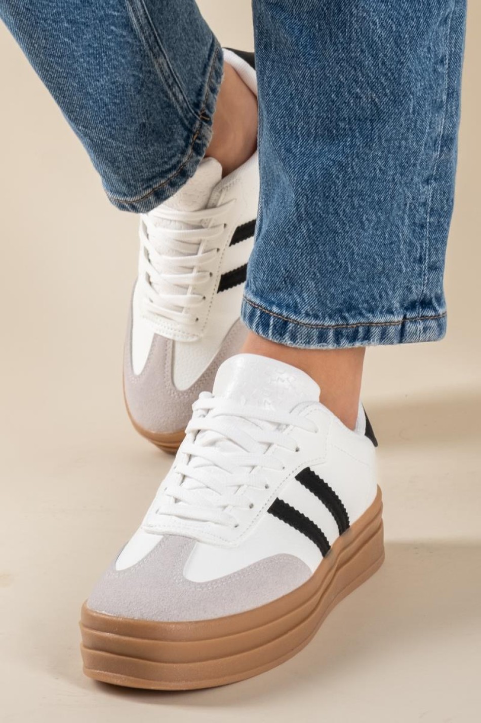 Street style δίσολα sneakers με ρίγες 425.C726-L ΑΣΠΡΟ