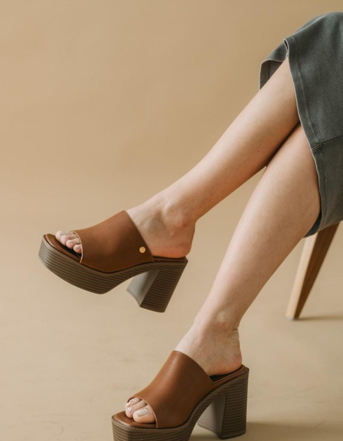 Blondie Mules με φαρδιά φάσα 202.SD94108-L ΤΑΜΠΑ