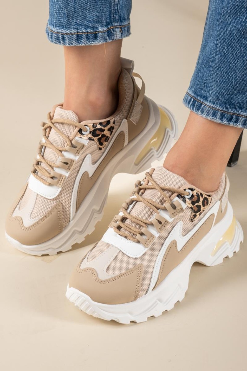 Chunky sneakers σε συνδυασμό χρωμάτων και υλικών 431.LY632-L ΠΟΥΡΟ