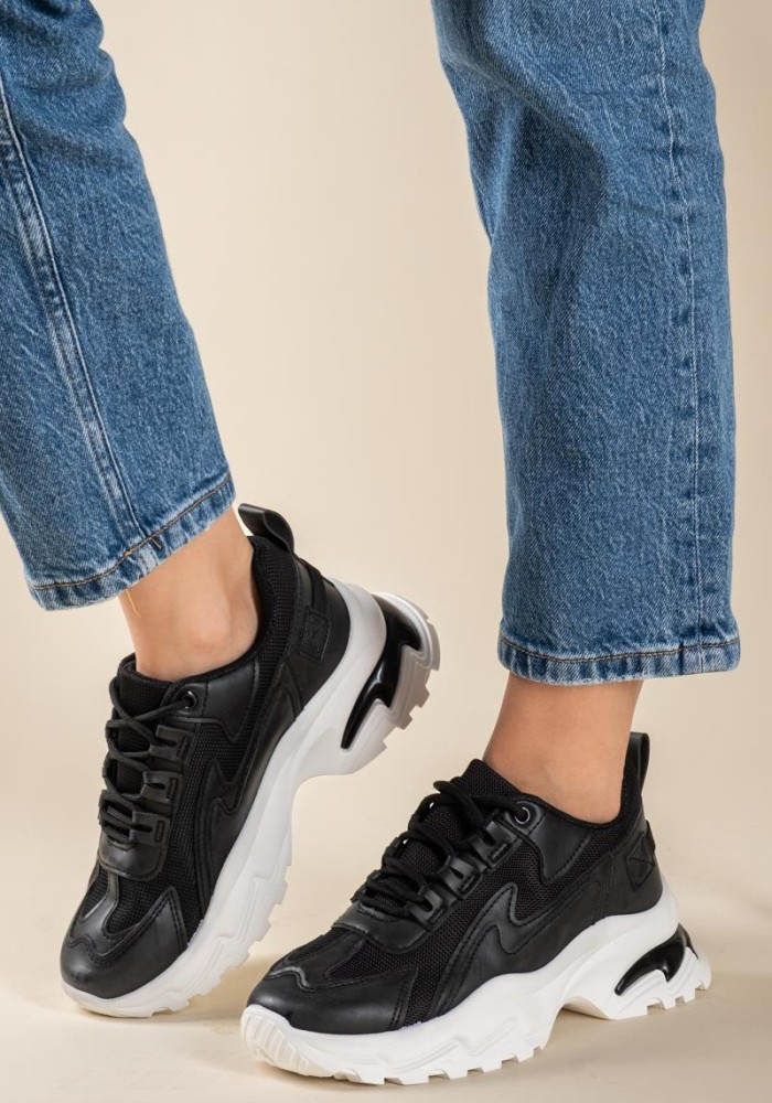 Chunky sneakers σε συνδυασμό χρωμάτων και υλικών 431.LY632-L ΜΑΥΡΟ