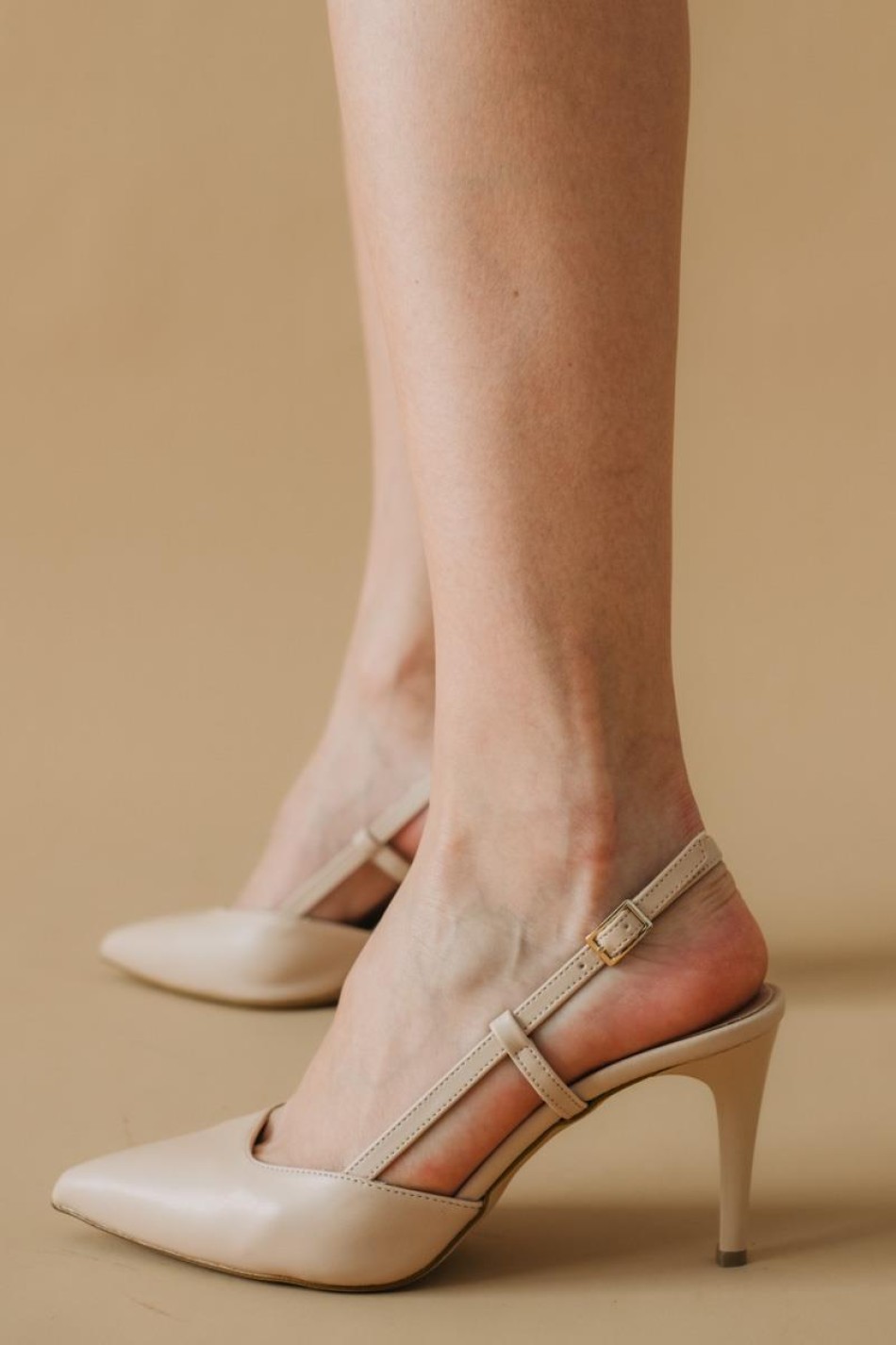 Slingback γόβες με λουράκι με δέσιμο στο πλάι 013.860-L NUDE