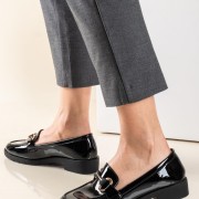 Λουστρίνι Loafers με διακοσμητικό ζωνάκι 330.5309-LU ΜΑΥΡΟ