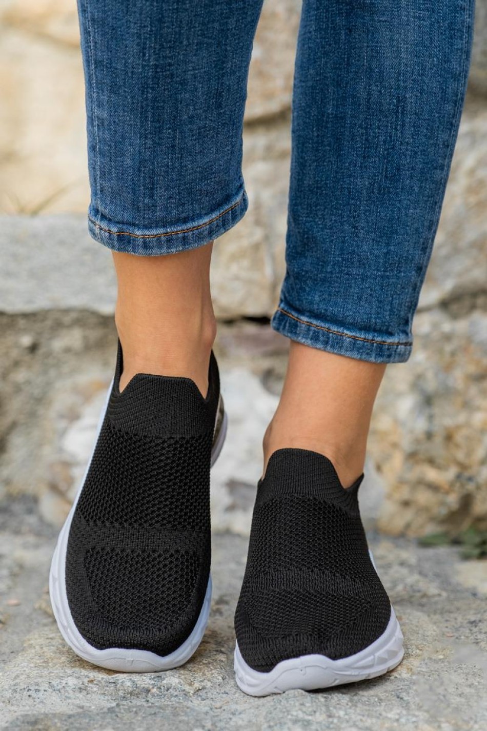 Slip-on υφασμάτινα sneakers 330.LY379-F ΜΑΥΡΟ/ΑΣΠΡΟ