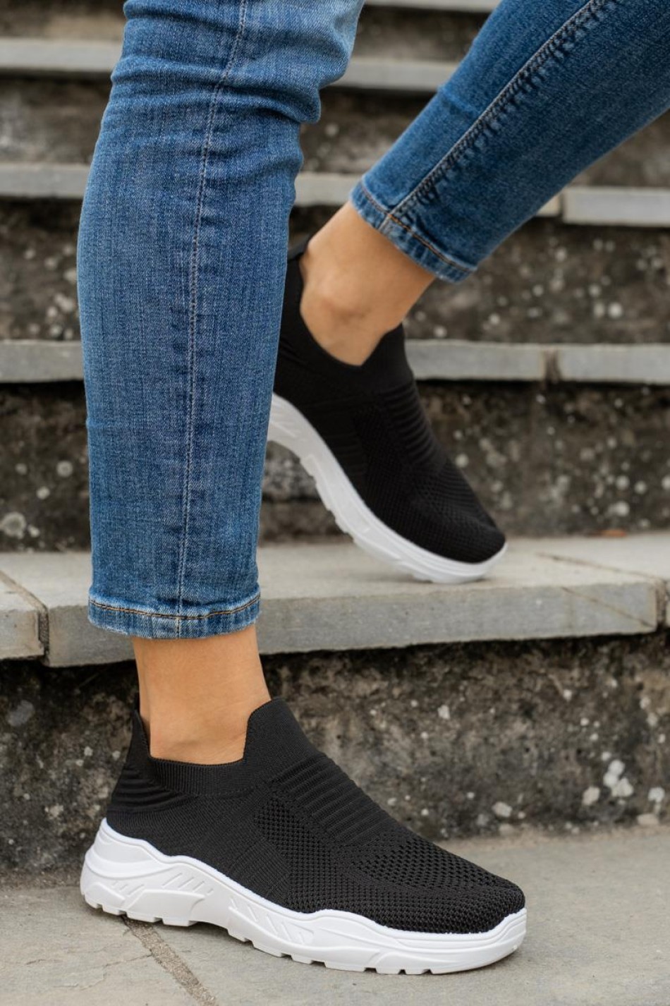 Slip-on υφασμάτινα sneakers 330.LY387-F ΜΑΥΡΟ/ΑΣΠΡΟ