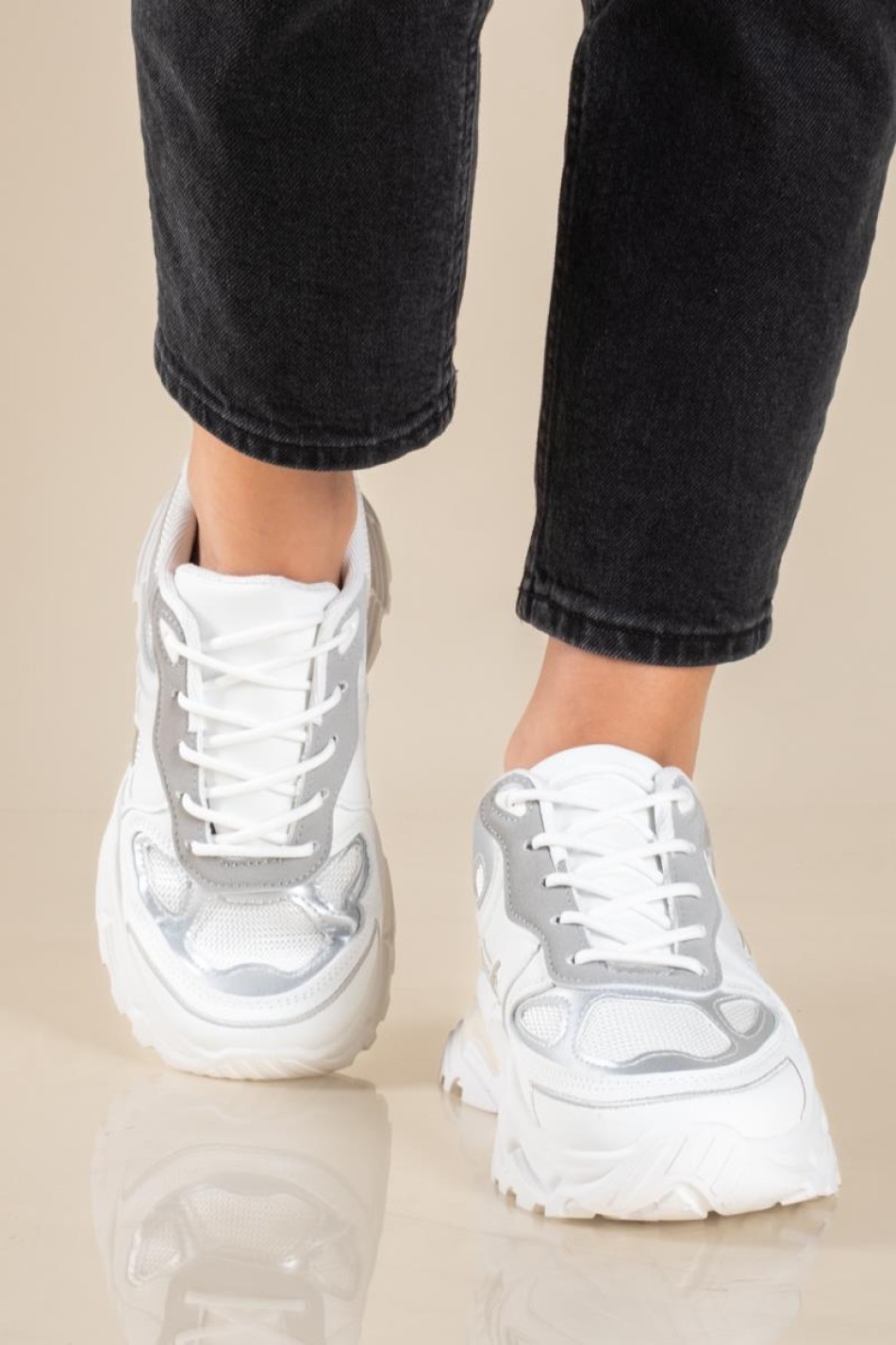 Chunky sneakers σε συνδυασμό υλικών 431.LY697-L ΑΣΠΡΟ