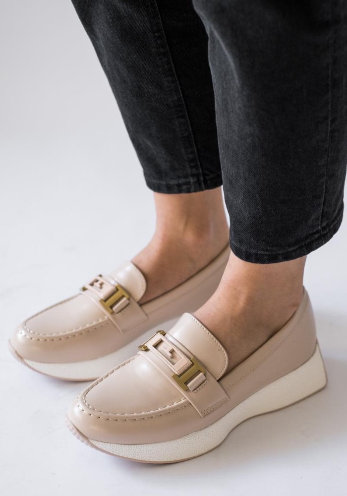 Ματ loafers με διακοσμητική αγκράφα 330.LL1476-L ΜΠΕΖ