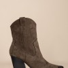 Suede western μποτάκι με μεταλλική μύτη 376.3051-C ΛΑΔΙ