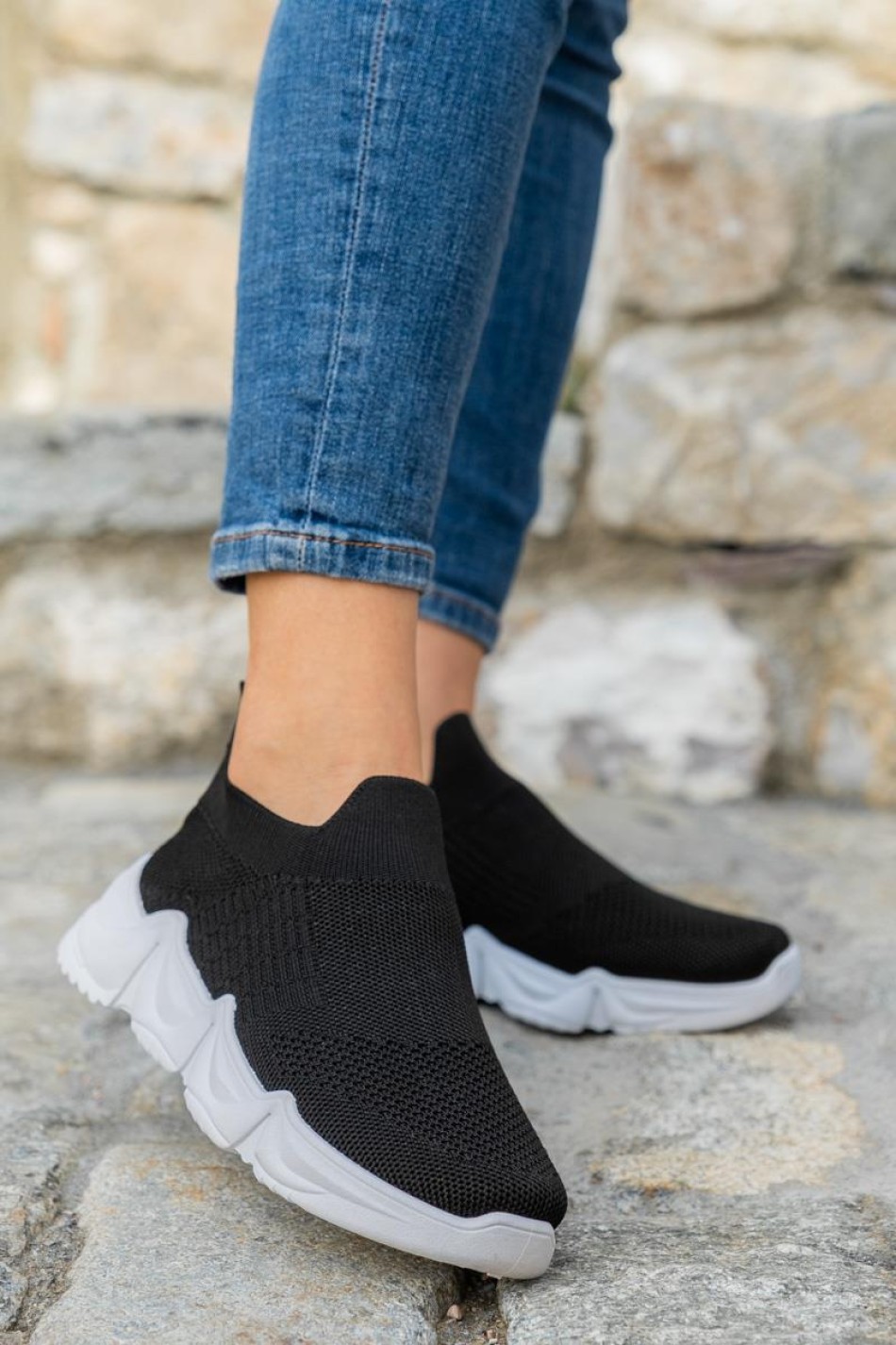 Slip-on υφασμάτινα sneakers 330.LY427-F ΜΑΥΡΟ/ΑΣΠΡΟ