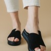 Suede flatform με φαρδιά φάσα 330.1001430-C ΜΑΥΡΟ