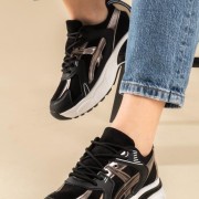 Chunky sneakers σε συνδυασμό υλικών ΜΑΥΡΟ