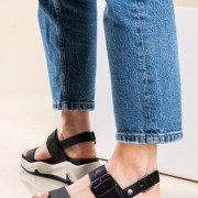 XTI Athletic style flatforms με ρυθμιζόμενο λουράκι ΜΑΥΡΟ