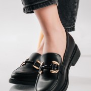 Flat loafers με διακοσμητική αγκράφα ΝΙΚΟΛΑΟΥ