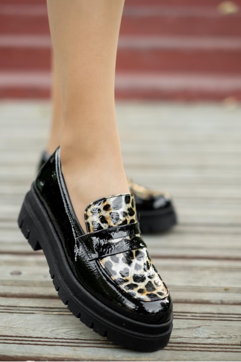 Chunky loafers λουστρίνι με animal print λεπτομέρειες 377.62-LU