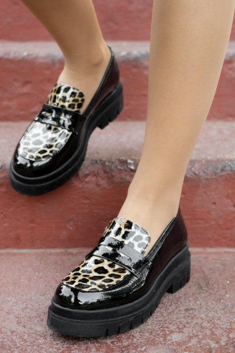 Chunky loafers λουστρίνι με animal print λεπτομέρειες 377.62-LU